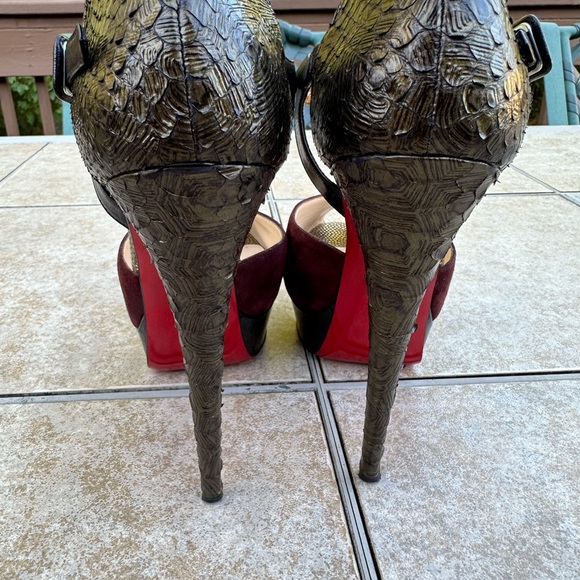 Christian Louboutin 150 suede and python pumps - Picture 5 of 16